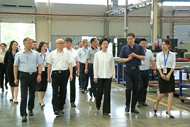 湘潭市委副書記、市政府黨組書記<div   id=